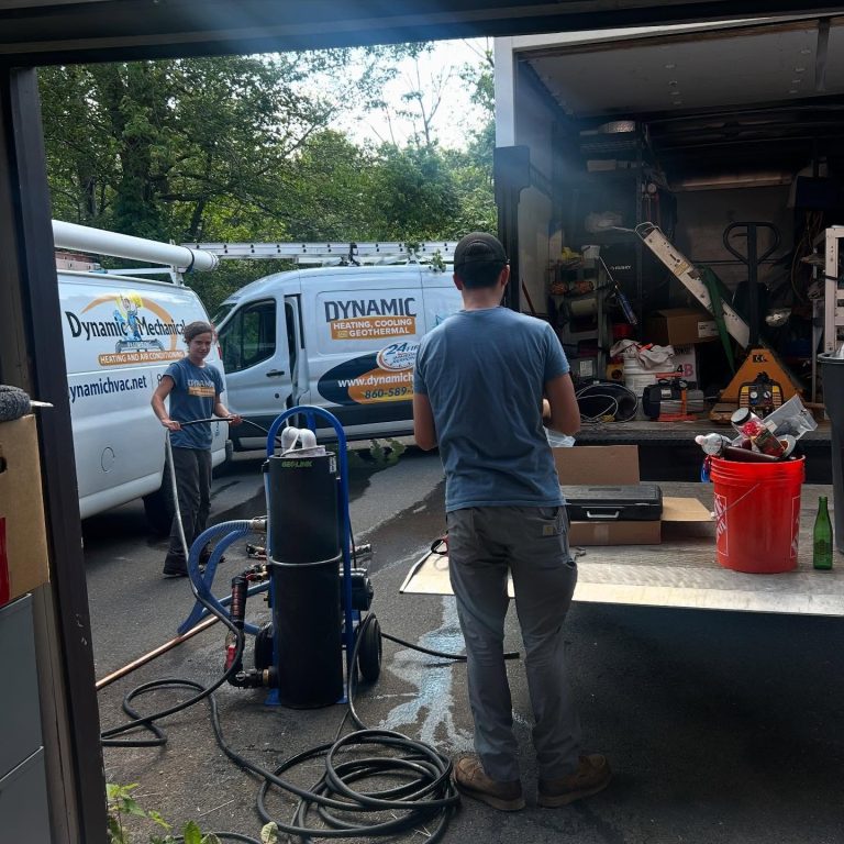Dynamic Heating, Cooling & Geothermal workers