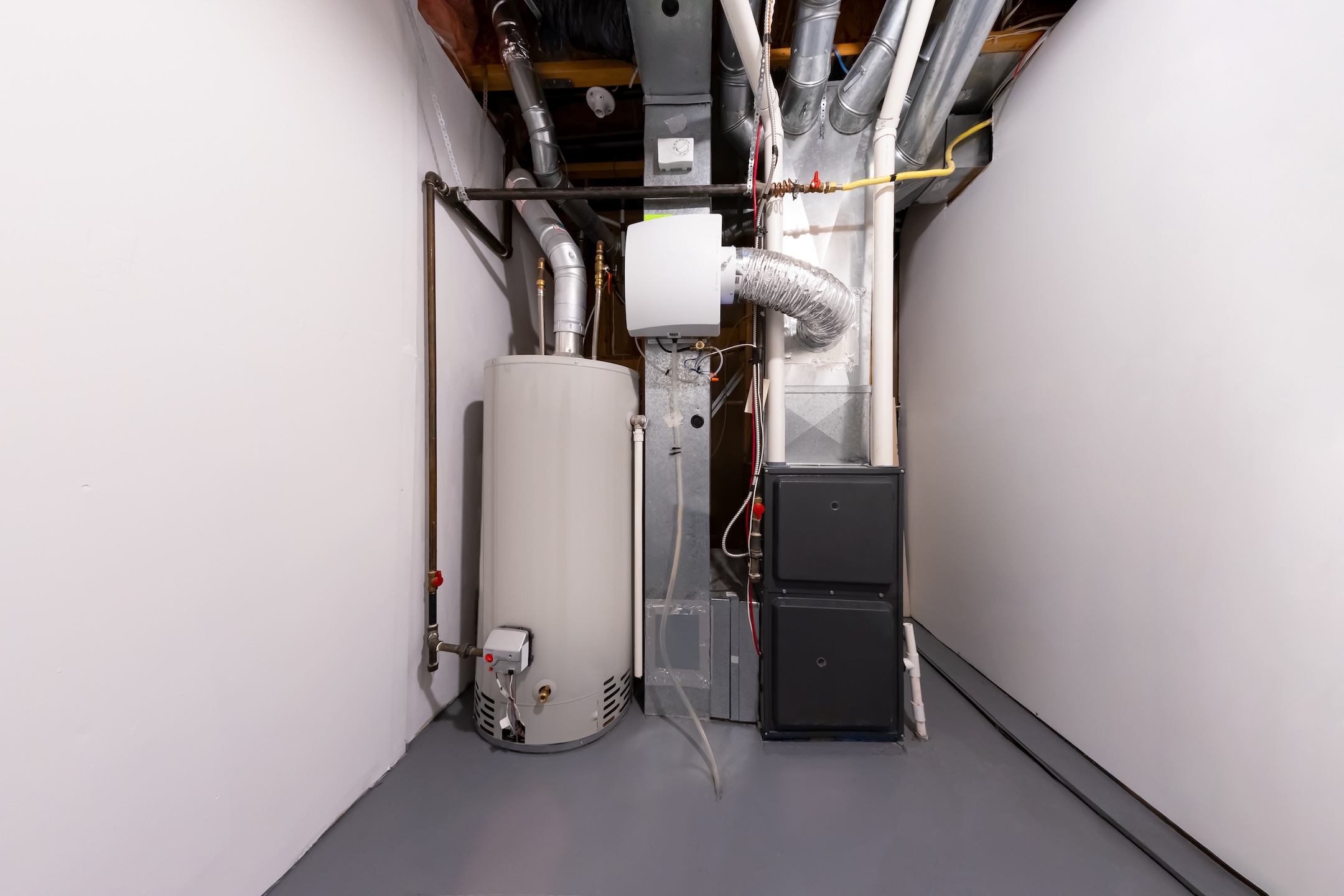 A home high efficiency furnace. Furnace Dual Stage Electronically Commutated Motors. Motor Upflow/Horizontal Furnace Multi-Speed Two-Stage Energy efficient a humidefier and a water heater.