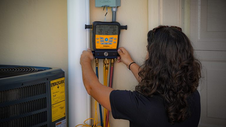 Dynamic Heating, Cooling & Geothermal worker