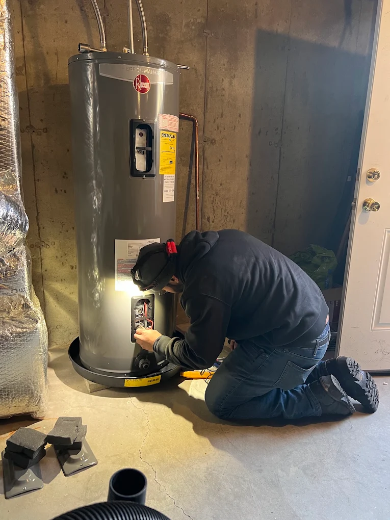 Dynamic Heating, Cooling & Geothermal worker