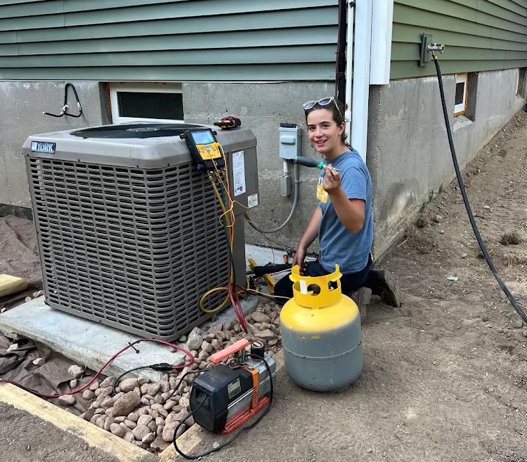 Dynamic Heating, Cooling & Geothermal worker